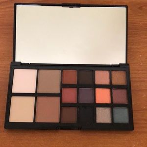 Brand new never used eyeshadow Beauty Gems